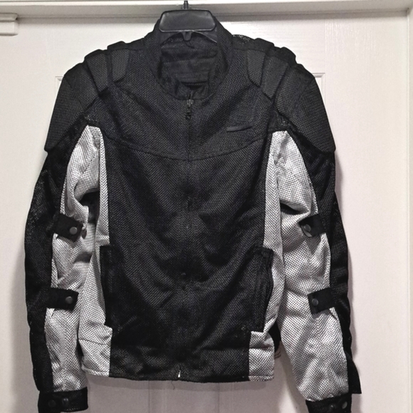 Motoboss Motorcycle Jacket - Picture 2 of 11